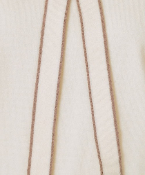couture brooch(クチュールブローチ)の「【レディライクな華奢見せニット】配色ラインリボンタイニット(ニット/セーター・レディース・アイボリー/サンドベージュ/ブラック・38/42)」の10枚目の写真