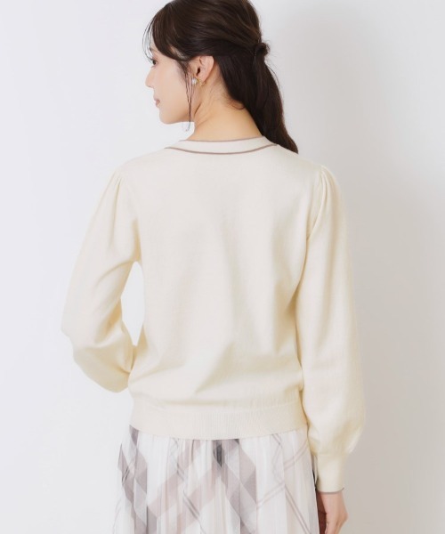 couture brooch(クチュールブローチ)の「【レディライクな華奢見せニット】配色ラインリボンタイニット(ニット/セーター・レディース・アイボリー/サンドベージュ/ブラック・38/42)」の15枚目の写真