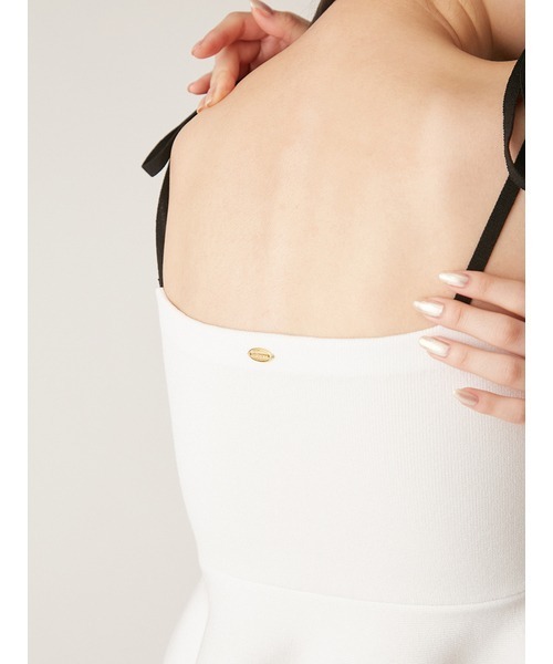 LILY BROWN（リリーブラウン）の「【WEB・一部店舗限定カラー】【LILY BROWN × ANNA SUI】ペプラムトップス（キャミソール・レディース・レッド/ホワイト/ブルー/ブラック・FREE）」の15枚目の写真