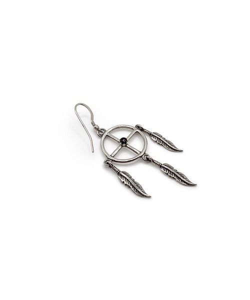 Indian Jewelry(インディアンジュエリー)の「THEATER シアターセレクト クロスデザイン3フェザードロップフックピアス Made in USA(ピアス(両耳用)・メンズ・シルバー・FREE)」の2枚目の写真
