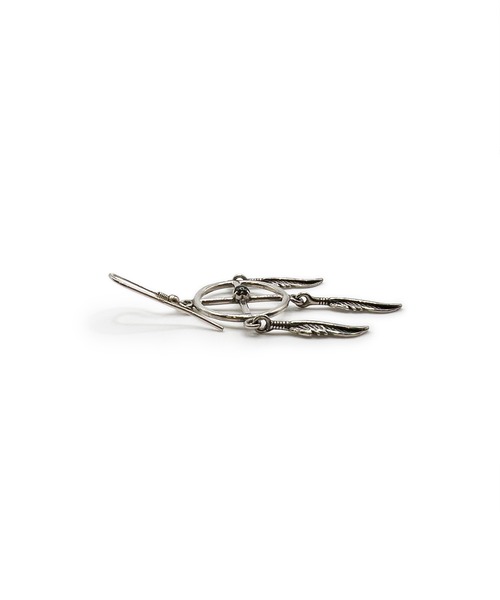 Indian Jewelry(インディアンジュエリー)の「THEATER シアターセレクト クロスデザイン3フェザードロップフックピアス Made in USA(ピアス(両耳用)・メンズ・シルバー・FREE)」の3枚目の写真
