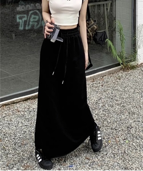 Per sist ence（パーシエンス）の「スリットスウェットスカート（スカート・レディース・ブラック/グレー・FREE）」の2枚目の写真