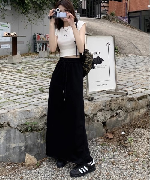 Per sist ence（パーシエンス）の「スリットスウェットスカート（スカート・レディース・ブラック/グレー・FREE）」の5枚目の写真