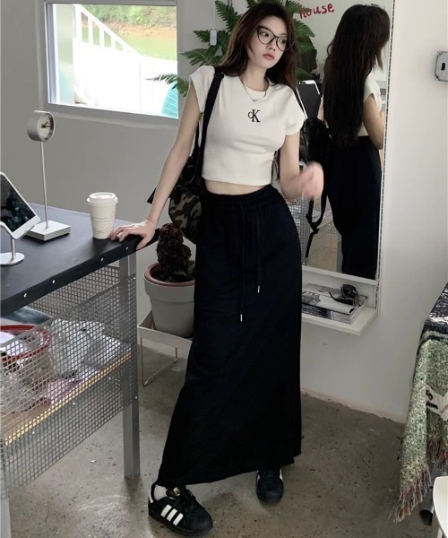 Per sist ence（パーシエンス）の「スリットスウェットスカート（スカート・レディース・ブラック/グレー・FREE）」の9枚目の写真