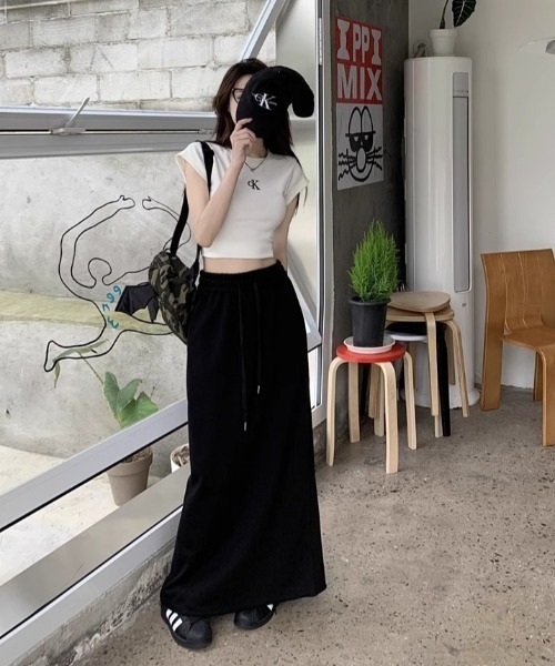 Per sist ence（パーシエンス）の「スリットスウェットスカート（スカート・レディース・ブラック/グレー・FREE）」の8枚目の写真