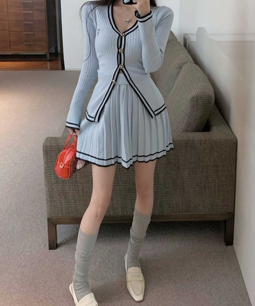 SPIGA（スピーガ）の「ﾗｲﾝ入りﾆｯﾄｶｰﾃﾞ+ﾌﾟﾘｰﾂSKｾｯﾄ（つなぎ/オールインワン・レディース・ブルー/グレー/ブラック・FREE）」の14枚目の写真