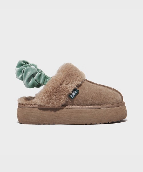 ROCKFISH WEATHERWEAR(ロックフィッシュウェザーウェア)の「CLOUDY FLATFORM FUR SLINGBACK(スリッポン・レディース・ブラック/モカ/ベージュ/ベージュ系/チョコ・23.0cm/24.0cm/25.0cm)」の17枚目の写真