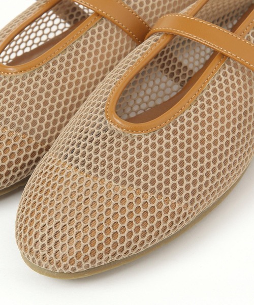 LAKOLE（ラコレ）の「メッシュコンビフラットパンプス / 290718（パンプス・レディース・ベージュ/ブラック・MEDIUM/LARGE）」の13枚目の写真