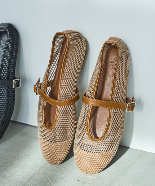 LAKOLE（ラコレ）の「メッシュコンビフラットパンプス / 290718（パンプス・レディース・ベージュ/ブラック・MEDIUM/LARGE）」の18枚目の写真
