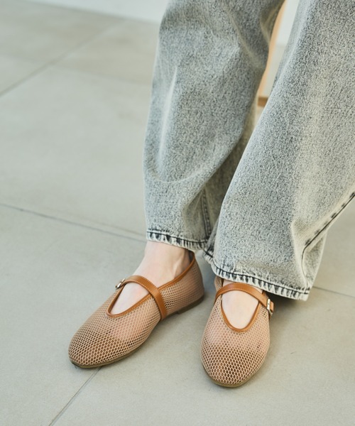 LAKOLE（ラコレ）の「メッシュコンビフラットパンプス / 290718（パンプス・レディース・ベージュ/ブラック・MEDIUM/LARGE）」の17枚目の写真