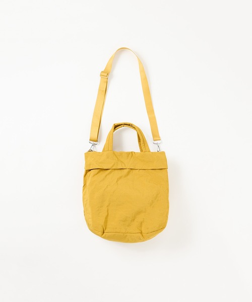 meltum(メルタム)の「【ZOZO限定】2WAY NYLON TOTE SHOULDER(ショルダーバッグ・メンズ・マスタード/オリーブ/ライトベージュ/ブラック・FREE)」の4枚目の写真