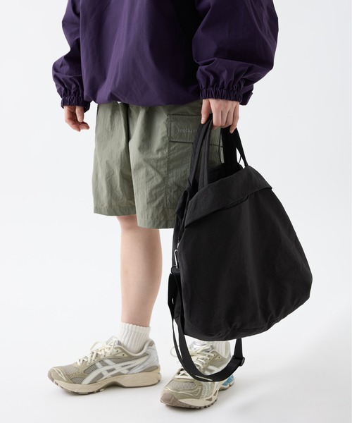 黒 ナイロン ショルダーバッグ　meltum meltum ショルダーバッグ POUCH SHOULDER BAG / ポーチ