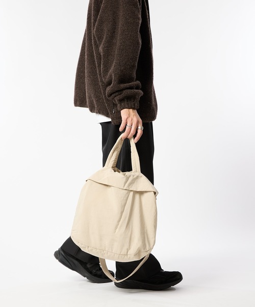 meltum(メルタム)の「【ZOZO限定】2WAY NYLON TOTE SHOULDER(ショルダーバッグ・メンズ・マスタード/オリーブ/ライトベージュ/ブラック・FREE)」の19枚目の写真
