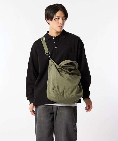 meltum(メルタム)の「【ZOZO限定】2WAY NYLON TOTE SHOULDER(ショルダーバッグ・メンズ・マスタード/オリーブ/ライトベージュ/ブラック・FREE)」の14枚目の写真