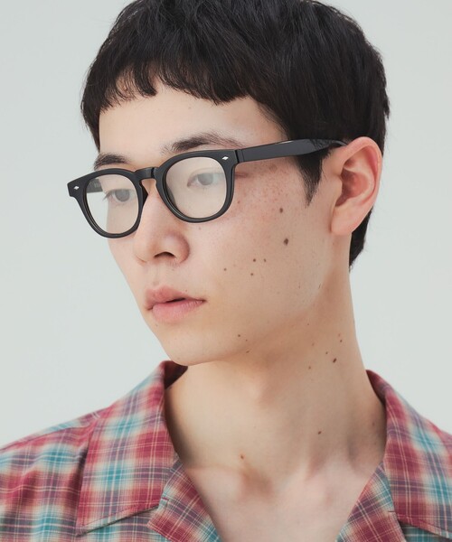 BEAMS HEART(ビームスハート)の「ボスリントン 調光 ファッショングラス(サングラス・メンズ・ブラック/ブラウン・ONE SIZE)」の1枚目の写真