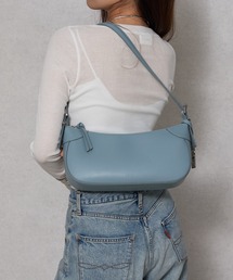 【Ungrid/アングリッド】シンプルスムース プレートチャーム付ワイドショルダーバッグ
