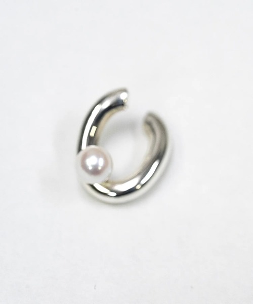 HERGO（ハーゴ）の「NP:HERGO PEARL EAR CUFF M SV-925（イヤーカフ・メンズ・ホワイト・FREE）」の3枚目の写真