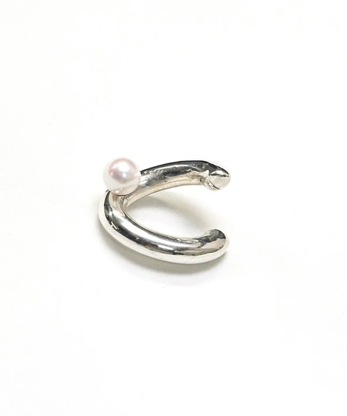 HERGO（ハーゴ）の「NP:HERGO PEARL EAR CUFF M SV-925（イヤーカフ・メンズ・ホワイト・FREE）」の4枚目の写真