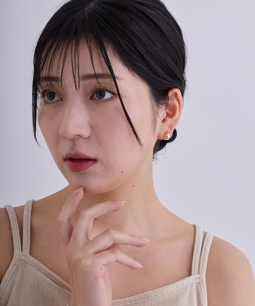 CALIN STANDARD(カリンスタンダード)の「◆金属アレルギー対応◆◆made in japan◆【片手でスムースワンタッチ】オーバルドロップ ミニスムースピアス(ピアス(両耳用)・レディース・ゴールド/ピンクゴールド/シルバー・FREE)」の7枚目の写真
