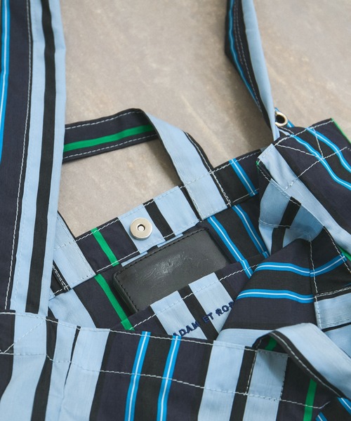 ADAM ET ROPE'（アダムエロペ）の「ギャザー2WAYミドルショルダーバッグ（ショルダーバッグ・レディース・ホワイト系その他5/ブルー系その他5/ピンク系その他2/ブラウン・FREE）」の8枚目の写真