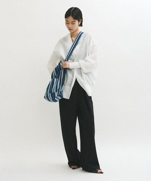 ADAM ET ROPE'（アダムエロペ）の「ギャザー2WAYミドルショルダーバッグ（ショルダーバッグ・レディース・ホワイト系その他5/ブルー系その他5/ピンク系その他2/ブラウン・FREE）」の9枚目の写真