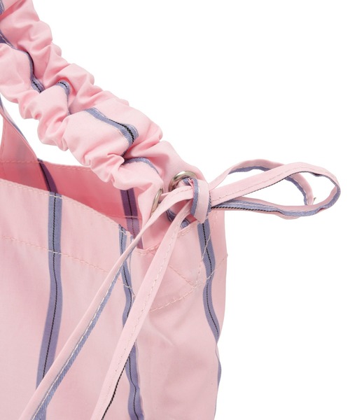 ADAM ET ROPE'（アダムエロペ）の「ギャザー2WAYミドルショルダーバッグ（ショルダーバッグ・レディース・ホワイト系その他5/ブルー系その他5/ピンク系その他2/ブラウン・FREE）」の20枚目の写真