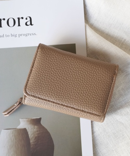 ammy.（エイミードット）の「【 ammy. / エイミードット 】 三つ折り 財布 / ミニ ウォレット（財布・レディース・グリーン/モカ/アイボリー/ブラック/ピンクベージュ/ブルー・FREE）」の3枚目の写真