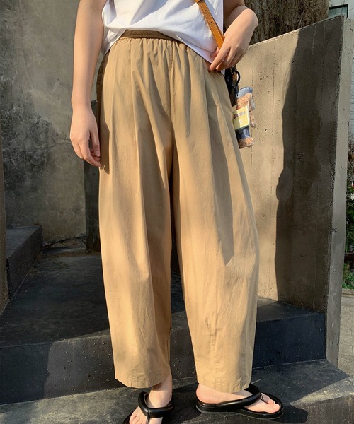 DECADE CLASSIC(ディケイド クラシック)の「【DECADE CLASSIC】カラフルコットンパンツ(チノパンツ・レディース・ライトベージュ/ベージュ/ネイビー/グリーン・MEDIUM/LARGE/SMALL)」の1枚目の写真