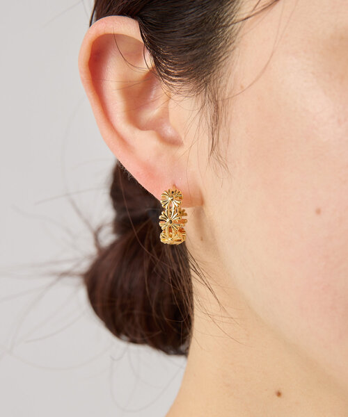 LIVETART（リヴェタート）の「フラワーサークルピアス（ピアス（両耳用）・レディース・ゴールド・FREE）」の2枚目の写真