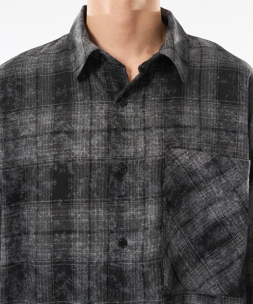 kutir(クティール)の「VINTAGEWASHED OMBRE CHECK SHIRT/ヴィンテージ加工オンブレチェックシャツ(シャツ/ブラウス・メンズ・ネイビー/ブラック/グレー・MEDIUM/LARGE)」の9枚目の写真