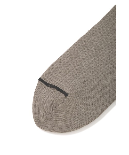 MARGARET HOWELL（マーガレットハウエル）の「LINEN PLAIN SOCKS（ソックス/靴下・メンズ・カーキ/ブラック/ベージュ系その他3・FREE）」の6枚目の写真