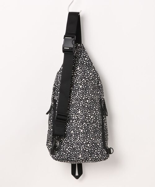 KELTY(ケルティ)の「【KELTY】MINI ONE SHOULDER / ミニワンショルダー(バックパック/リュック・レディース・レオパード/ブラック/オリーブ/アニマル/ダークグレー/ネイビー/マスタード/その他1/その他3/セージグリーン/タン/ブラウン系その他/その他2/モカ・ONE SIZE)」の15枚目の写真