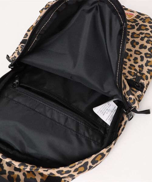 KELTY(ケルティ)の「【KELTY】MINI ONE SHOULDER / ミニワンショルダー(バックパック/リュック・レディース・レオパード/ブラック/オリーブ/アニマル/ダークグレー/ネイビー/マスタード/その他1/その他3/セージグリーン/タン/ブラウン系その他/その他2/モカ・ONE SIZE)」の18枚目の写真