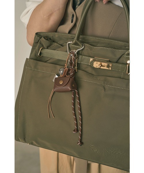 marjour（マージュール）の「MICRO BAG CHARM（キーホルダー・レディース・ブラウン・FREE）」の4枚目の写真