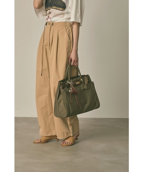 marjour（マージュール）の「MICRO BAG CHARM（キーホルダー・レディース・ブラウン・FREE）」の5枚目の写真