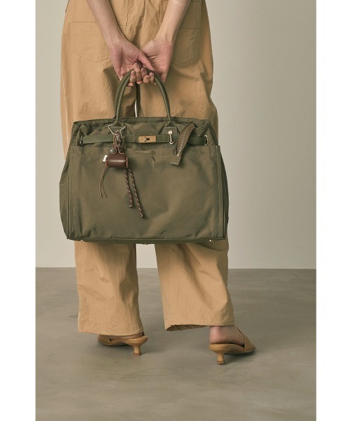 marjour（マージュール）の「MICRO BAG CHARM（キーホルダー・レディース・ブラウン・FREE）」の6枚目の写真