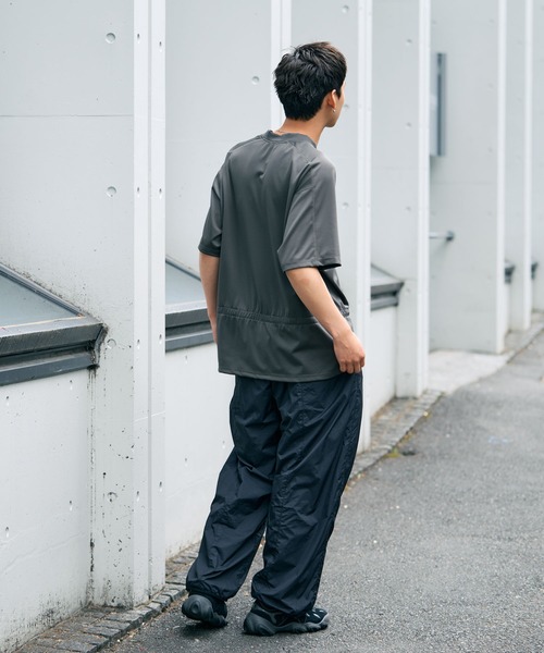 THE BOLDMAN(ザ ボールドマン)の「Drawcord Tee / ドローコードTシャツ(Tシャツ/カットソー・メンズ・ブラック/チャコールグレー・LARGE/MEDIUM)」の22枚目の写真
