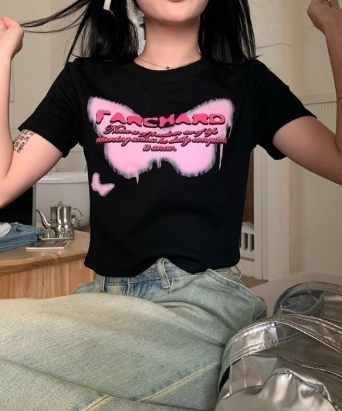 SHEENA(シーナ)の「バタフライロゴプリントショート丈Tシャツ(Tシャツ/カットソー・レディース・ホワイト/ブラック・M)」の15枚目の写真