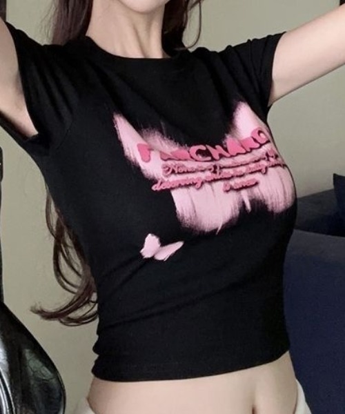 SHEENA(シーナ)の「バタフライロゴプリントショート丈Tシャツ(Tシャツ/カットソー・レディース・ホワイト/ブラック・M)」の3枚目の写真
