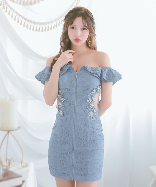 Tika（ティカ）の「[CLOSED] キャバドレス ミニ タイト オフショルダー フリル袖 フロントジップ 谷間魅せ シアー くびれ ビジュー 総レースドレス（ドレス・レディース・ブルー/ホワイト・S/M/L）」の3枚目の写真