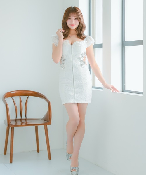 Tika（ティカ）の「[CLOSED] キャバドレス ミニ タイト オフショルダー フリル袖 フロントジップ 谷間魅せ シアー くびれ ビジュー 総レースドレス（ドレス・レディース・ブルー/ホワイト・S/M/L）」の17枚目の写真