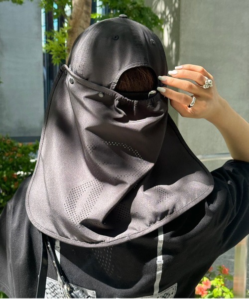 Ameri(アメリ)の「NEW ERA×Ameri SUNSHADE CAP(キャップ・レディース・ブラック・FREE)」の3枚目の写真