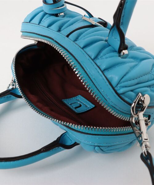 U(ユー)の「ムー ジュリア プティ ボストンバッグ(ボストンバッグ・レディース・フューシャピンク/ターコイズブルー/グリーン/アイボリー/グレー/シルバー/オリーブ/イエロー系その他/ブラック/ライム・FREE)」の13枚目の写真