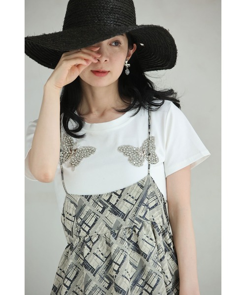 cawaii(カワイイ)の「ビジューの蝶々が瞬く短丈Tシャツカットソートップス(Tシャツ/カットソー・レディース・ホワイト・FREE)」の20枚目の写真