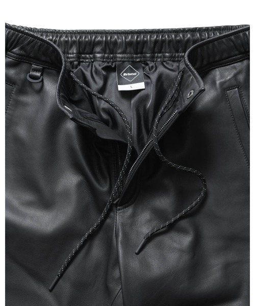 F.C.Real Bristol(エフシーレアルブリストル)の「LEATHER TRACK PANTS(その他パンツ・メンズ・ブラック・MEDIUM/SMALL/X-LARGE/LARGE/XX-LARGE)」の6枚目の写真