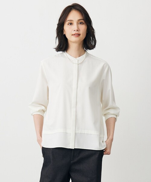J.PRESS Ladies(J.プレス レディス)の「LIMBLESS50ツイル ブラウス(シャツ/ブラウス・レディース・ライトグレー系/グレー系/アイボリー系・XS)」の3枚目の写真