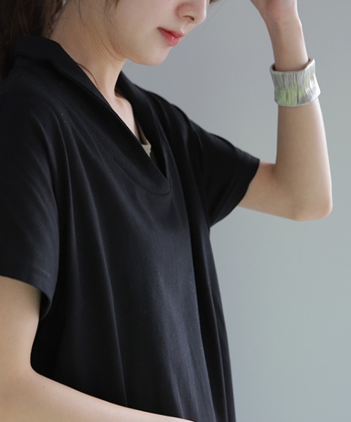 HUG.U(ハグユー)の「すっきり襟Tシャツワンピ(ワンピース・レディース・ホワイト/ブラック/グレー・M/L)」の10枚目の写真