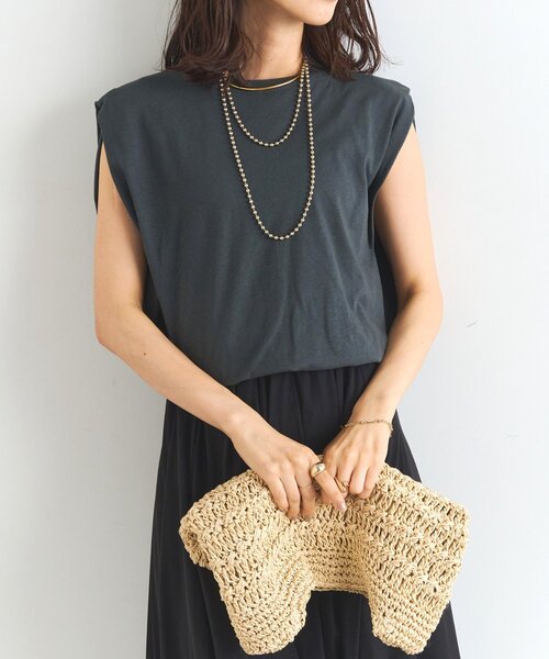 un dix cors（アンディコール）の「《大人のこなれカジュアルに》綿麻混肩タックプルオーバー（Tシャツ/カットソー・レディース・ブラック/オフホワイト/チャコールグレー・FREE）」の3枚目の写真