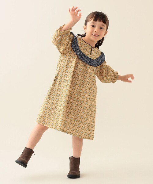 BEAMS mini（ビームスミニ）の「総柄 フリル ワンピース 2025FW（90～140cm）（ワンピース・キッズ・ネイビー/イエロー・90/100/110/120/130/140）」の4枚目の写真