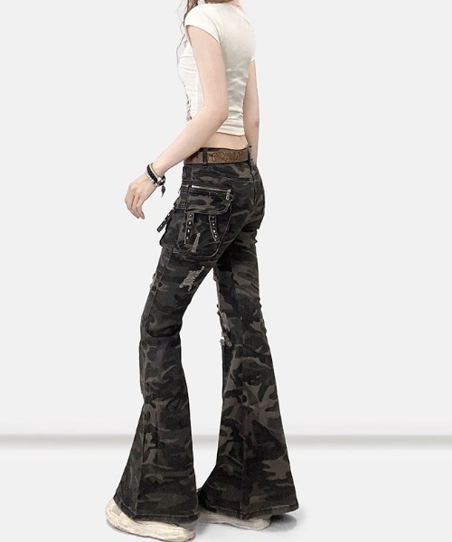 LGB 00s Archive 迷彩フレアパンツ「その伝説、あなたへ。」 LGB 00s Archive 迷彩フレアパンツ「その伝説、あなたへ。」